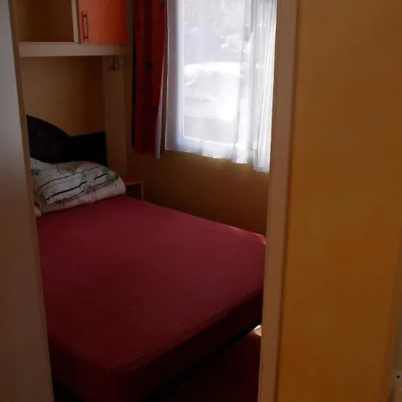 Kemping Mobile Cala Luna- Camping Mare E Pineta