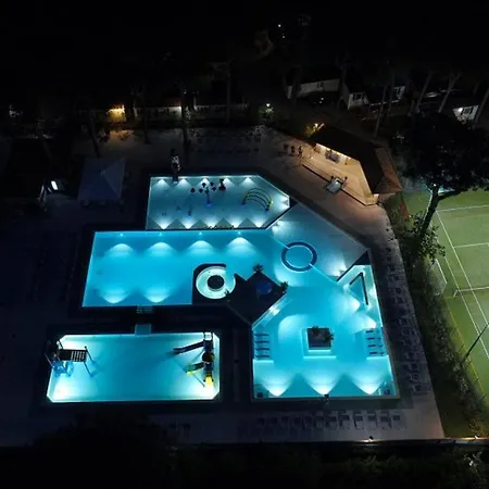 Kemping Mobile Cala Luna- Camping Mare E Pineta