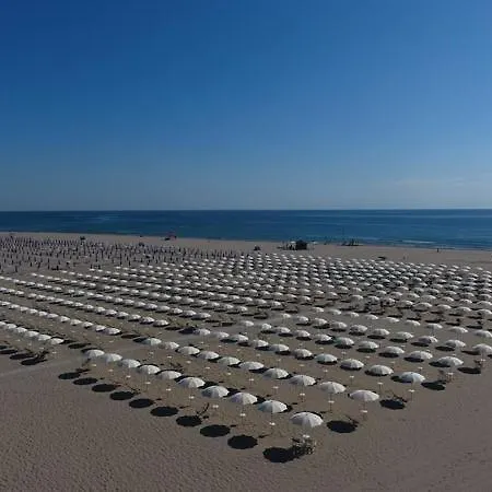 Kemping Mobile Cala Luna- Camping Mare E Pineta