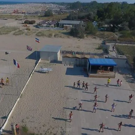 Mobile Cala Luna- Camping Mare E Pineta キャンプ場 *